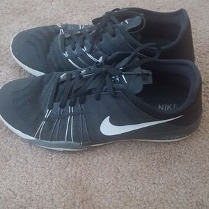 Nike Free TR 6